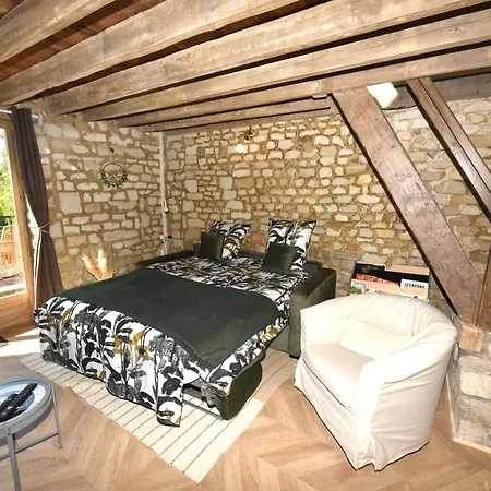 Maisonnette Du Bonheur - Vue Campagne - Baignoire Balneo 32 Jets - Lits Queen Size Holiday home